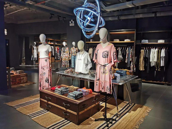 11_resize.jpg 11_resize.jpg