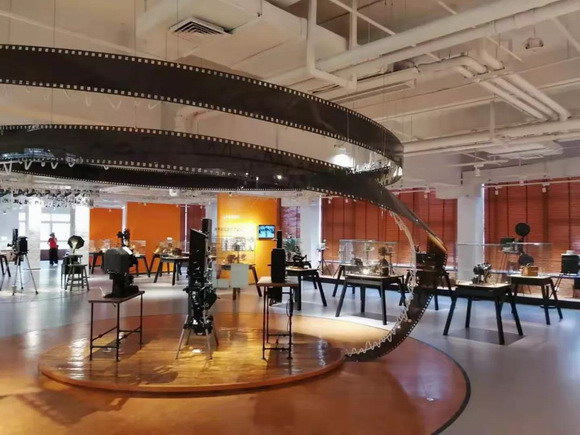 2_resize.jpg 2_resize.jpg